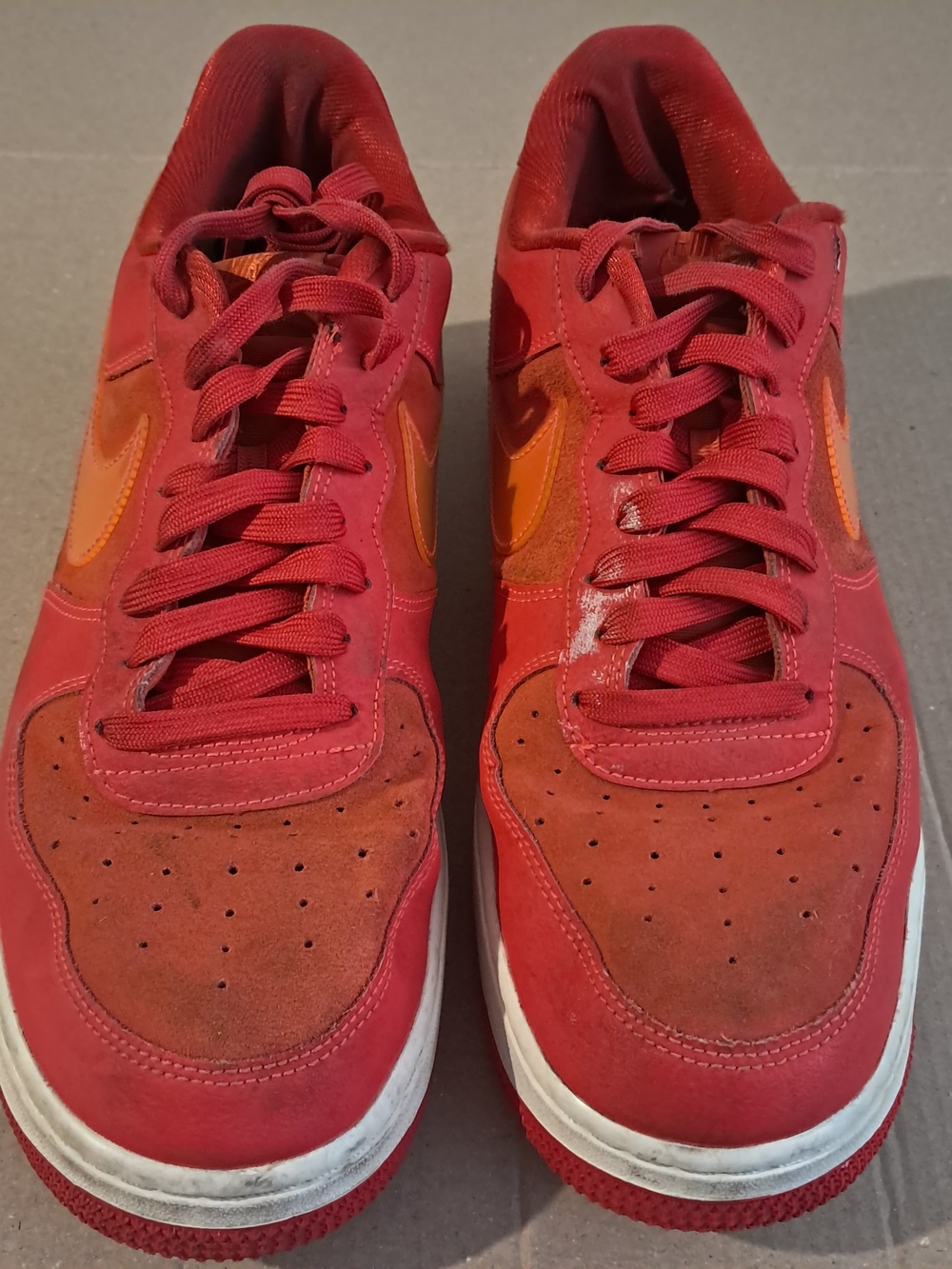 Men's Red Low-Top Casual Sneakers